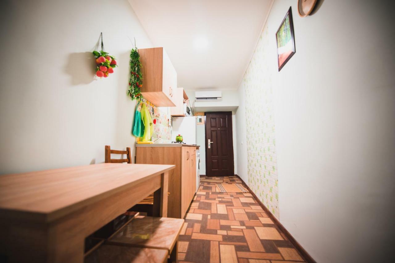 Апартаменты COZY APARTMENT IN Тбилиси Экстерьер фото